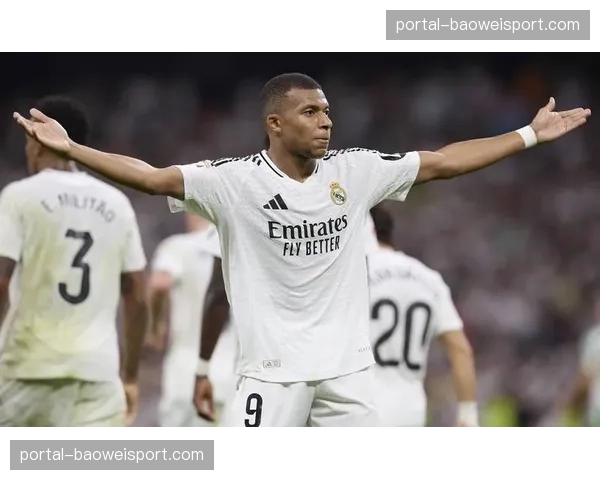 深度报道:解剖皇马的中场三角,如何构建现代足球中最有效率的压迫网络 深度报道:解剖皇马的中场三角,如何构建现代足球中最有效率的压迫网络