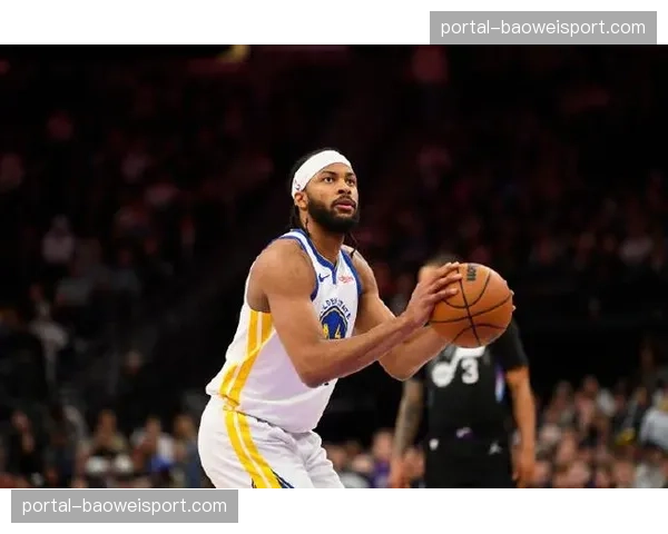 半场结束，勇士三分球22投仅4中，落后爵士18分